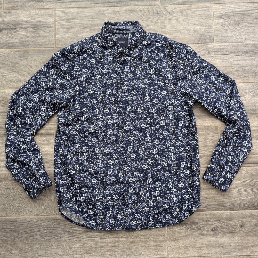 Cactus Man Ricky Singh Button Up Shirt Men's Size Large Navy Blue Floral Design